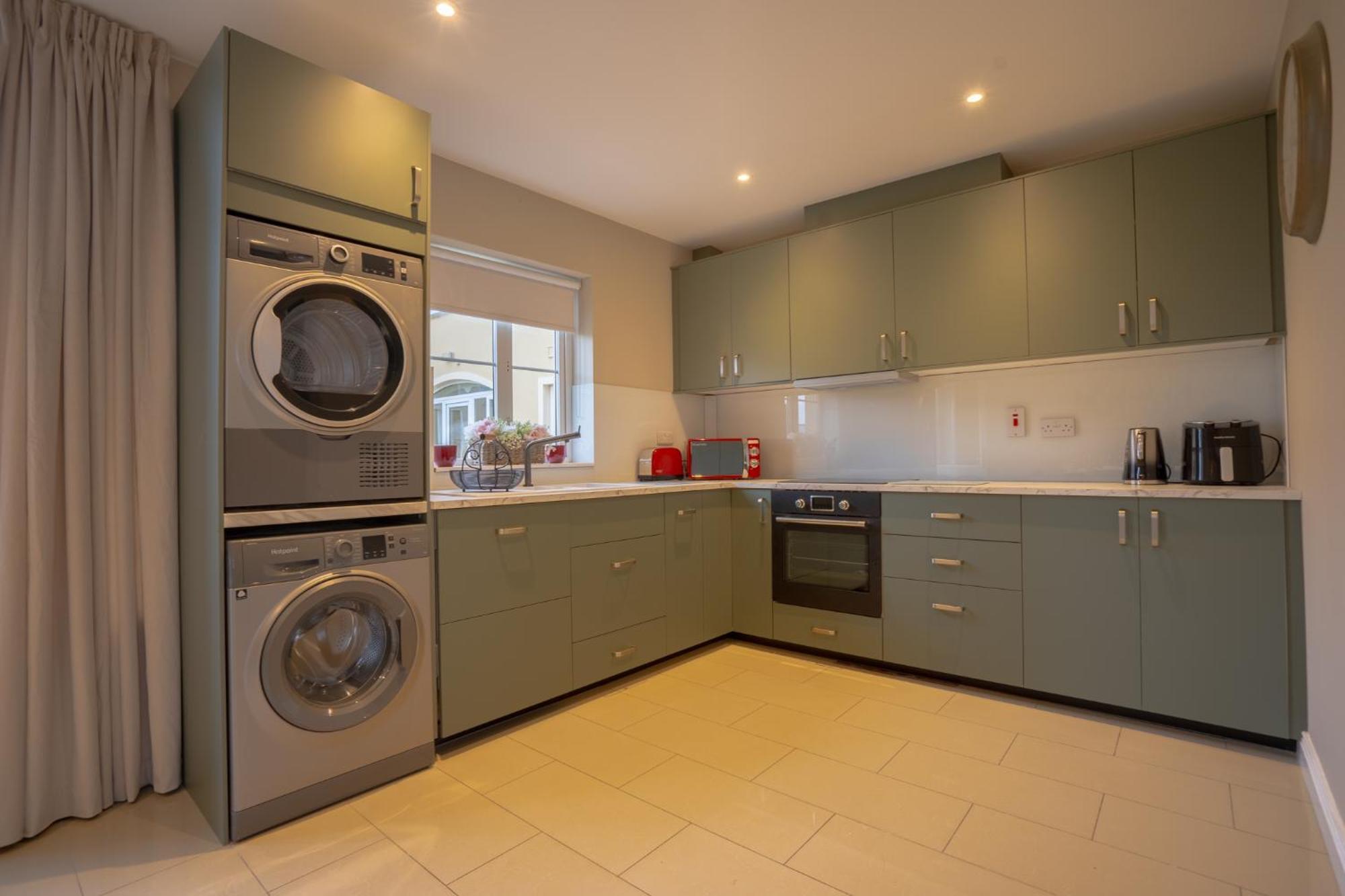 קיל איירן Muckross Luxury Residences מראה חיצוני תמונה