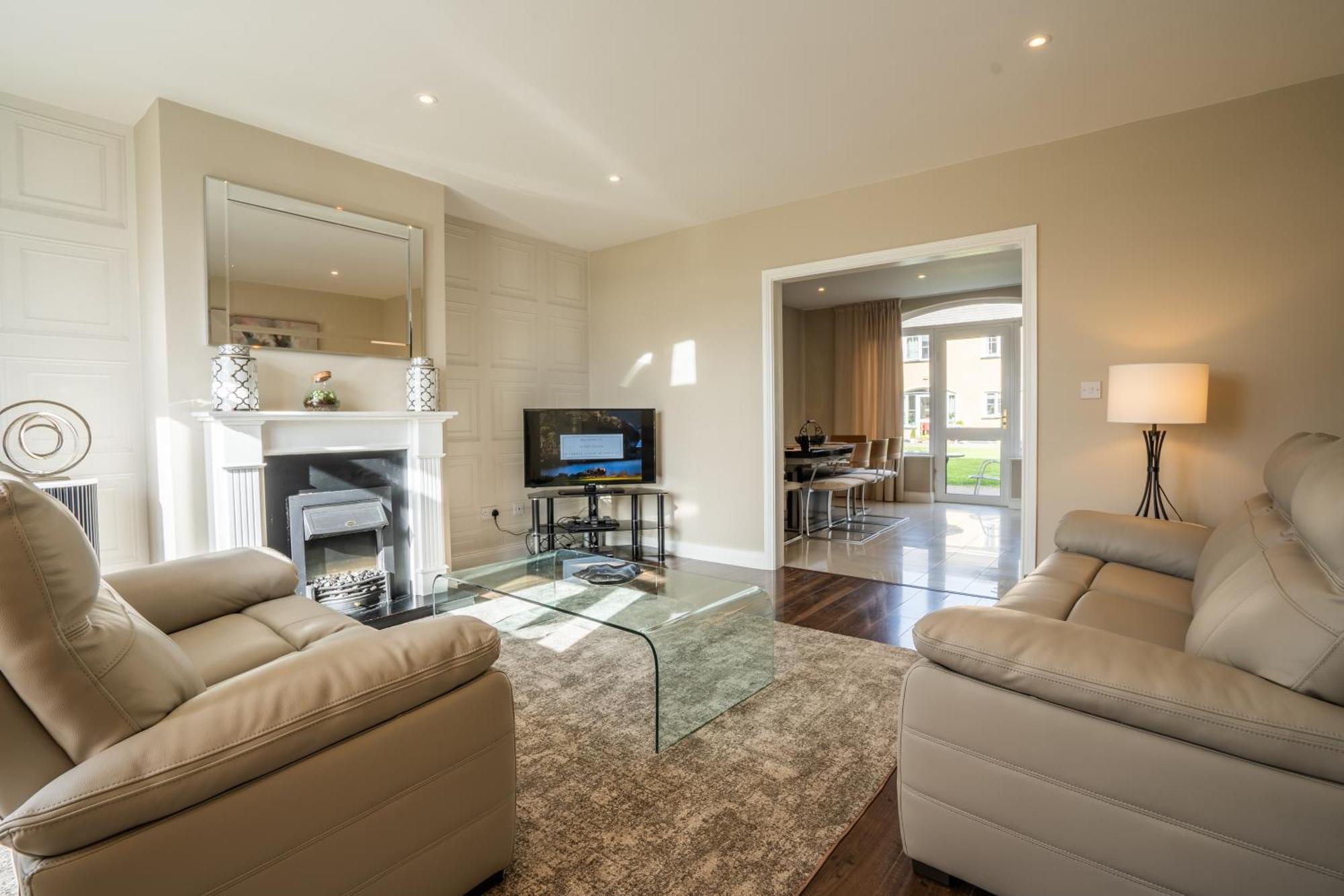 קיל איירן Muckross Luxury Residences מראה חיצוני תמונה