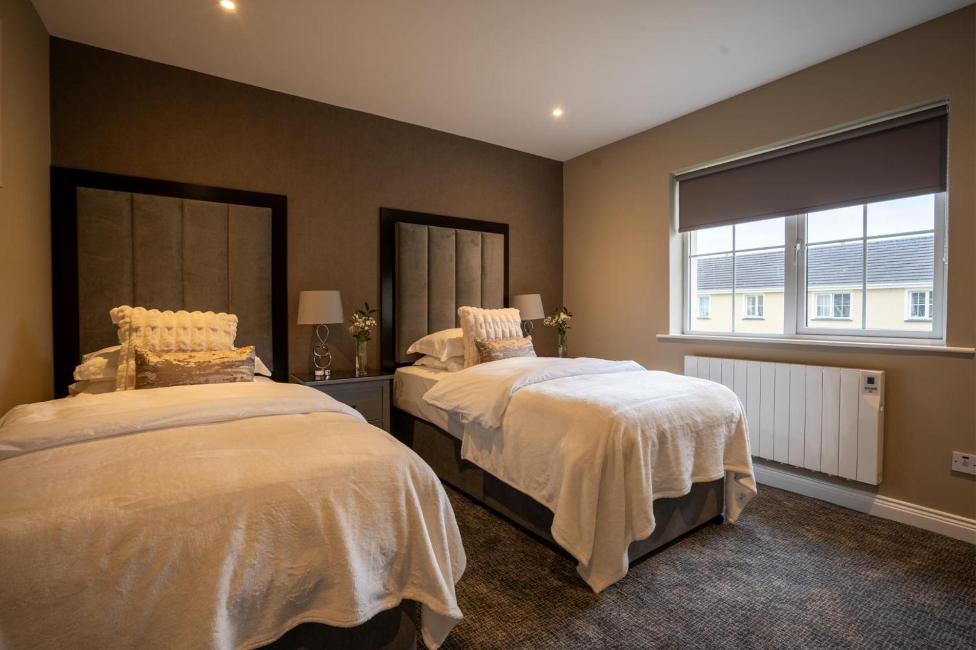 קיל איירן Muckross Luxury Residences מראה חיצוני תמונה